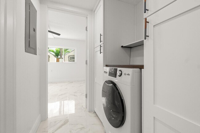 Building Photo - 3675 Gulf Blvd