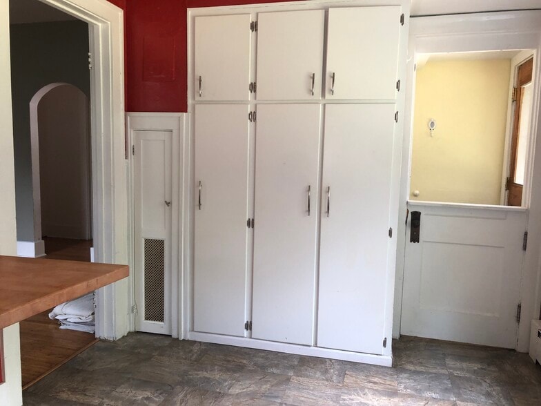 Building Photo - 124 Highland Dr