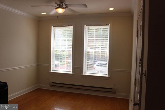 Building Photo - 2233 Reed St