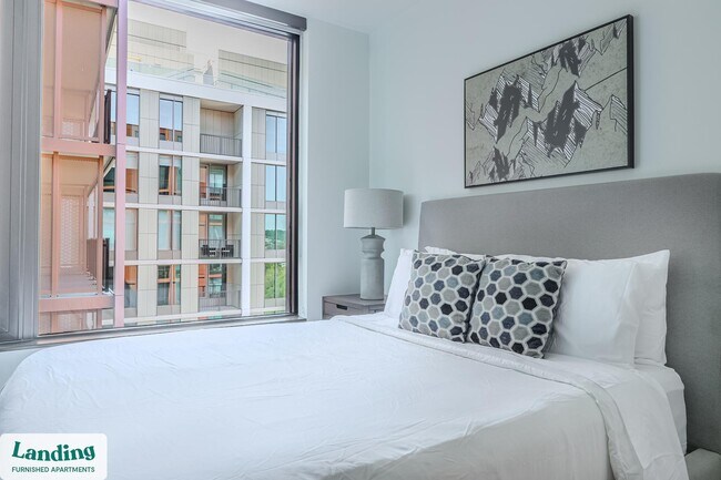 Building Photo - 632 Howard Rd SE