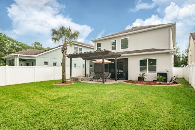 Building Photo - 8114 Champions Forest Way