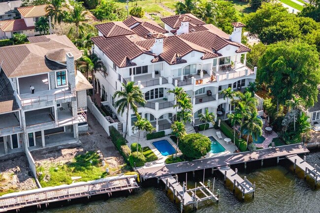 Building Photo - 549 NE 19th Ave