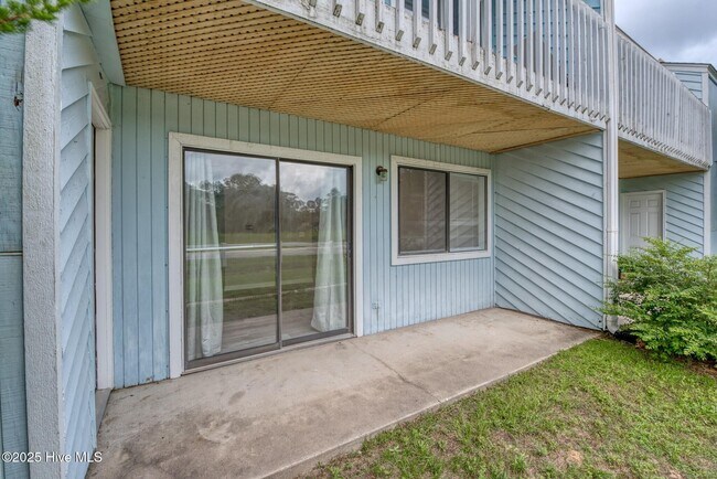 Building Photo - 39 Roberts Rd