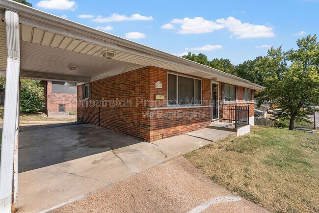 Building Photo - 500 N Elizabeth Ave