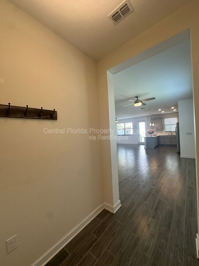 Building Photo - 8501 Arcadia Ln