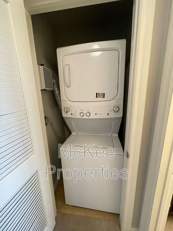 Building Photo - 4328 College Ave