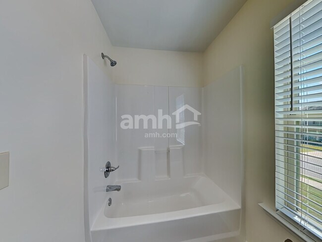 Building Photo - 2145 Villa Spring Ct
