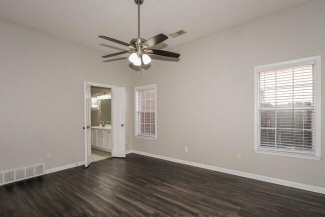 Building Photo - 6799 Showboat Ln