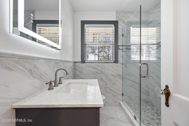 Building Photo - 813 Old Hickory Rd