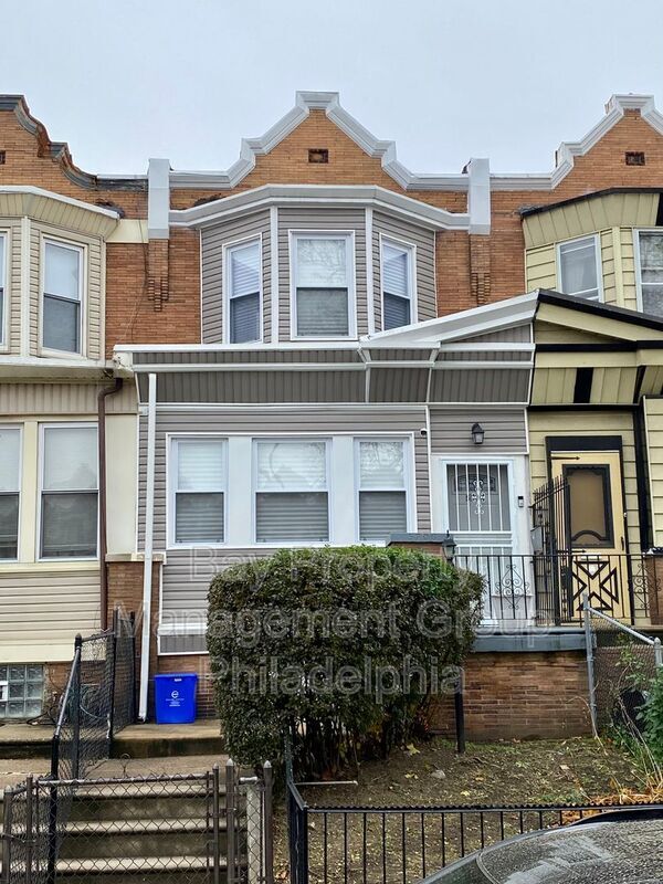 Building Photo - 5706 Warrington Ave