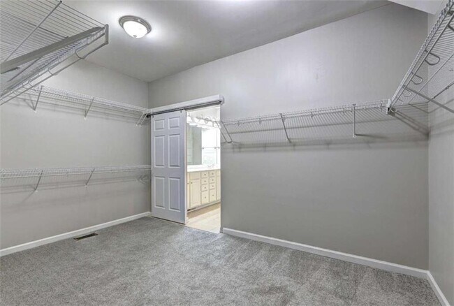 Building Photo - 490 Grand Teton Cir