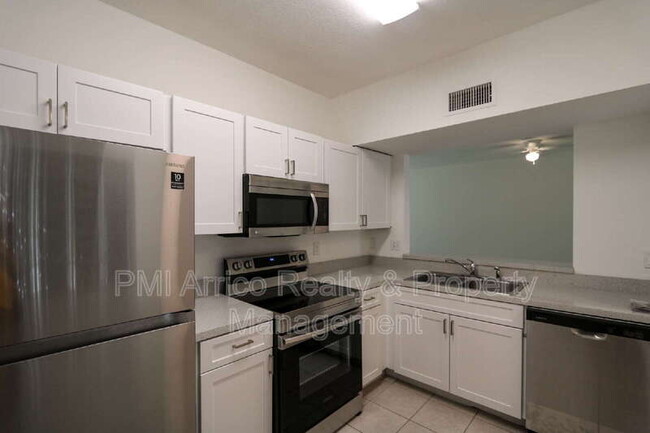 Building Photo - 9519 Newdale Way