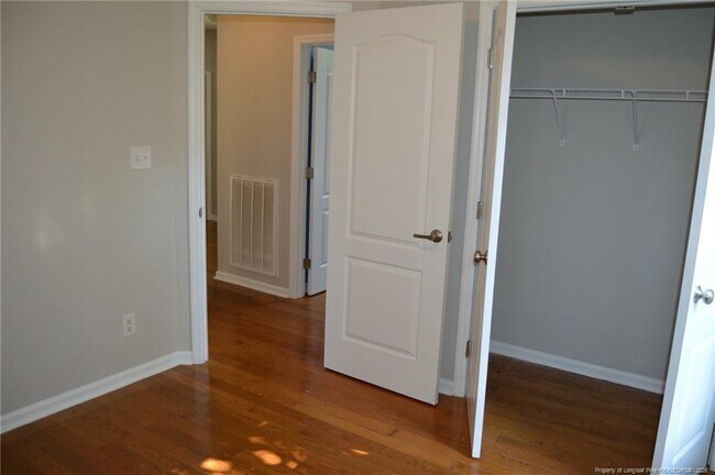 Building Photo - 60 Cobblestone Dr