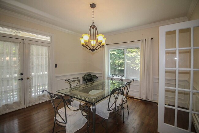 Building Photo - 4265 Deerwood Ln