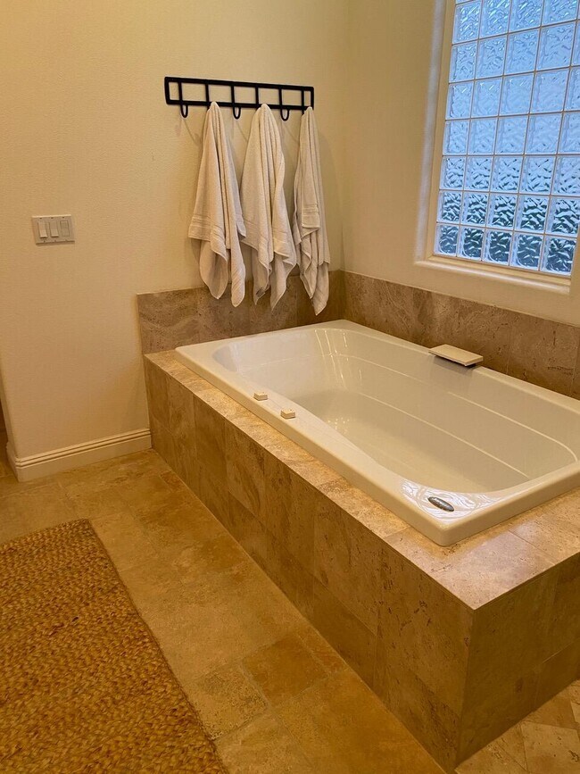 Building Photo - 80360 Torreon Way