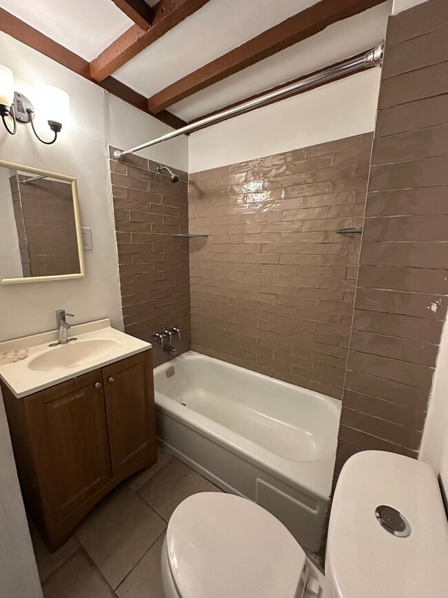 Building Photo - 6130 Wheeler St