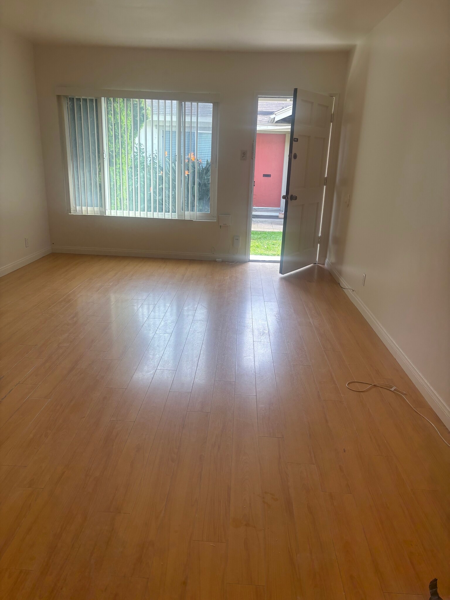 Entry/Living Room - 24619 1/2 Pennsylvania Ave