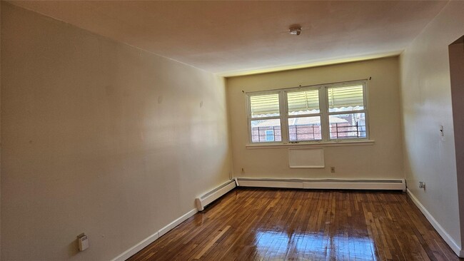 Building Photo - 3926 Seton Ave