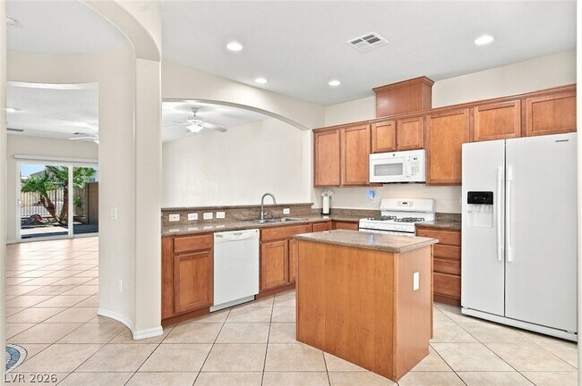 Building Photo - 8852 Regatta Bay Pl