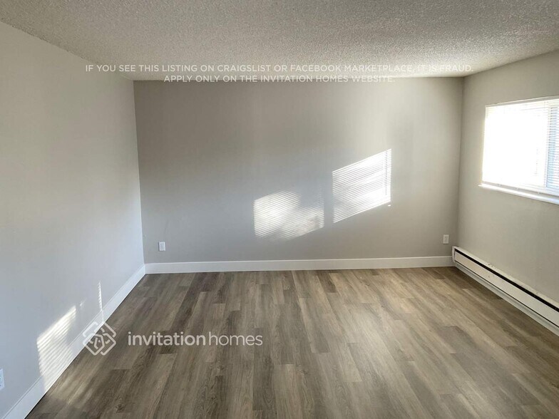 Building Photo - 17880 E Louisiana Ave