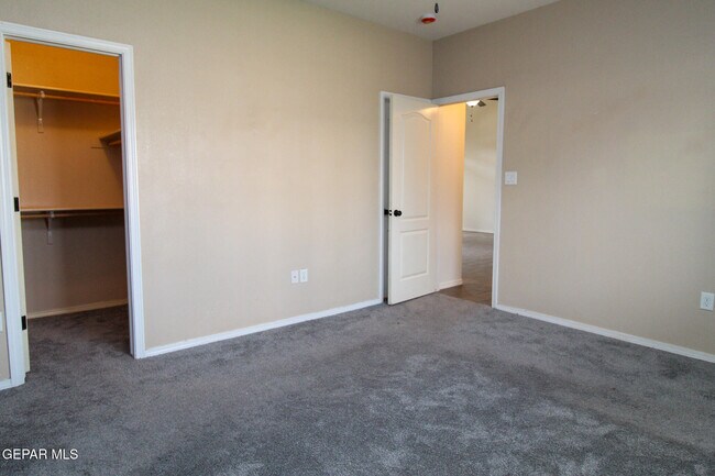 Building Photo - 2210 Hannah Leigh St