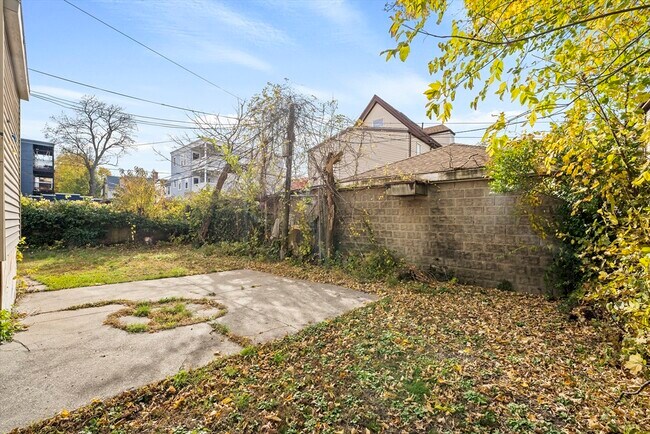 Building Photo - 40 Ripley Rd