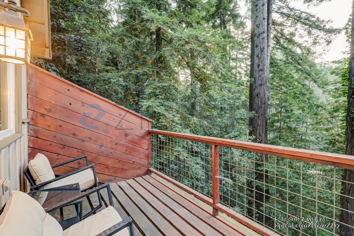 Building Photo - 17363 Park Ave