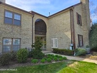 Building Photo - 912 Wellington Pl