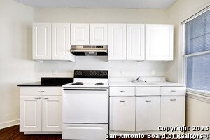 Building Photo - 255 Natalen Ave