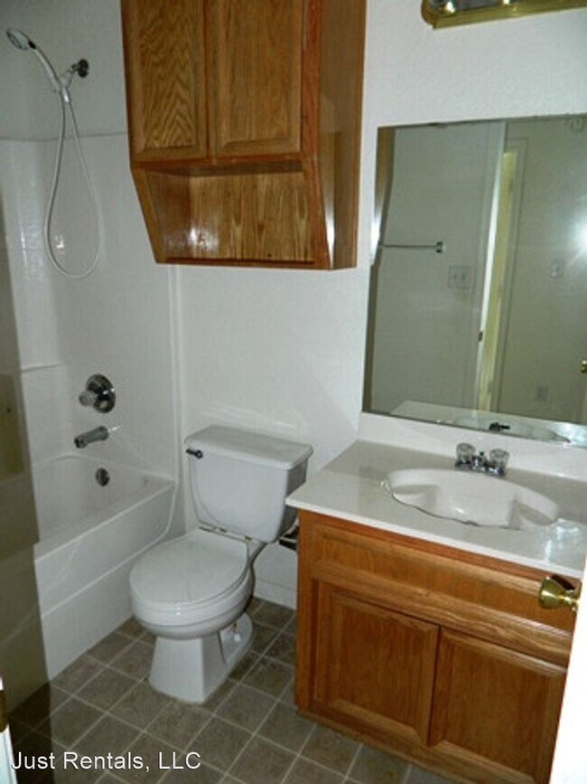 Building Photo - 4 br, 2 bath House - 2903 Wisteria Lane