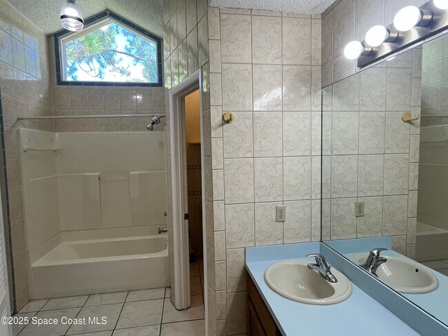 Building Photo - 1186 Lamplighter Dr NW