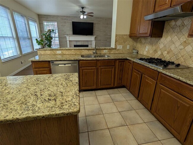 Building Photo - 9910 Jasmine Creek Dr