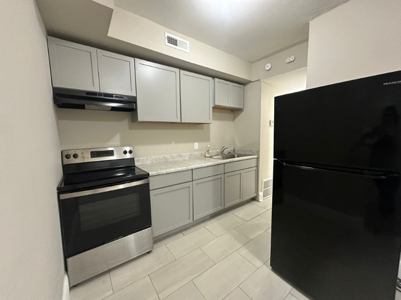 Building Photo - 172 S Portage Path