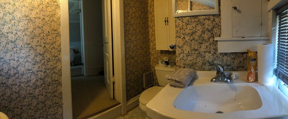 Building Photo - 514 Walnut St