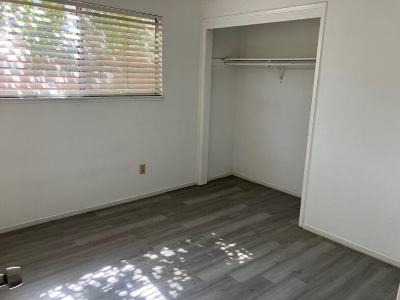 Building Photo - 1339 Princess Dr