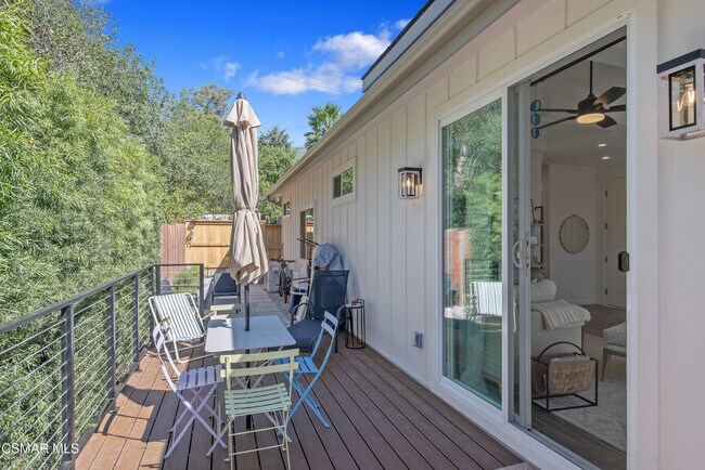 Building Photo - 313 Raymond St