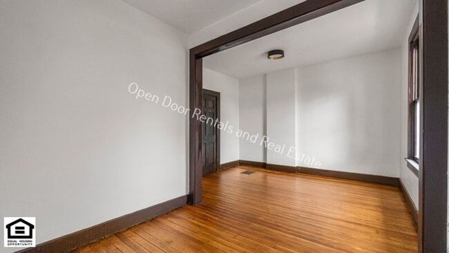 Building Photo - 1209 Rivermet Ave