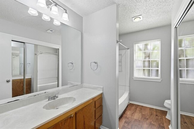 Building Photo - 2511 Howellwood Wy