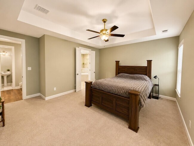 Building Photo - 1157 Mountain Side Dr