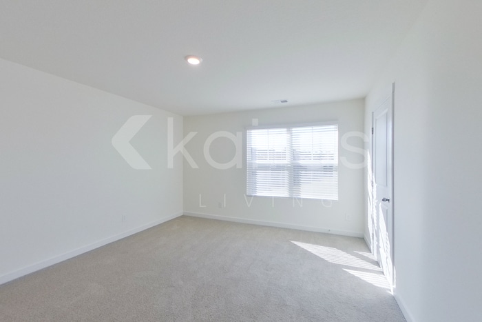 Building Photo - 3918 NE Billie Ln