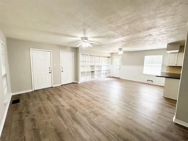 Building Photo - 6461 Danbury Ln