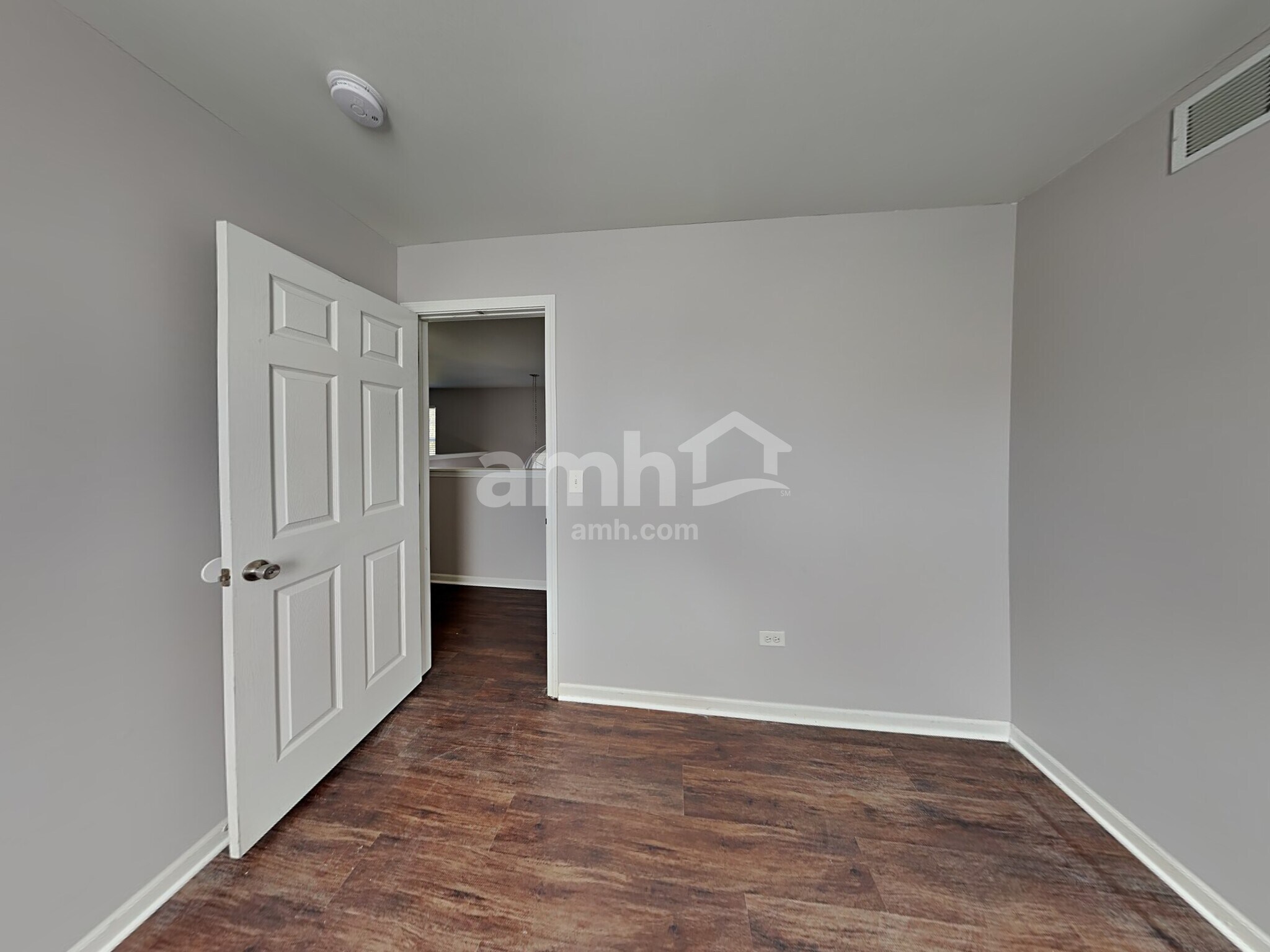 Building Photo - 3910 Stockton Dr
