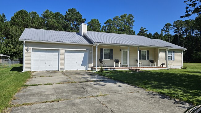 Building Photo - 713 Mill Creek Rd