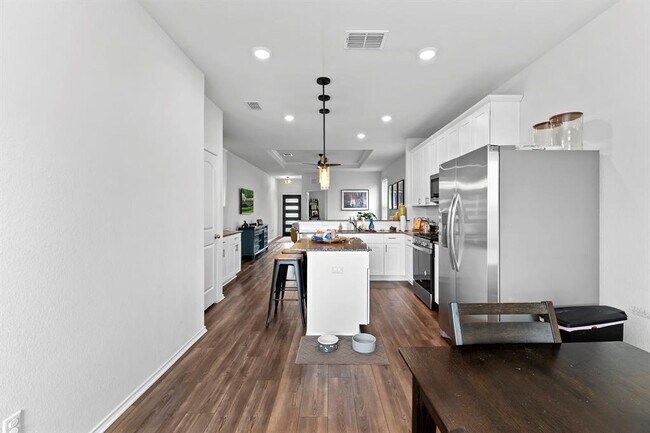 Building Photo - 469 Grace Lilly Dr