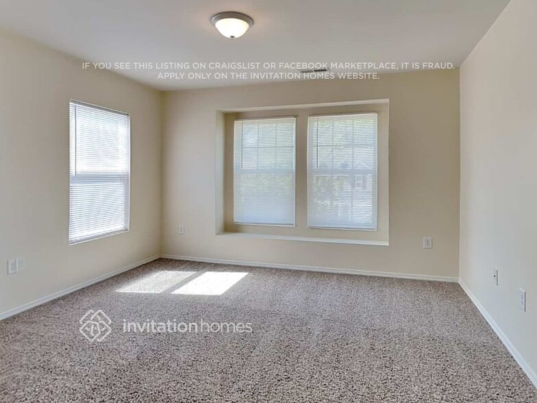 Building Photo - 49 Norwich Dr