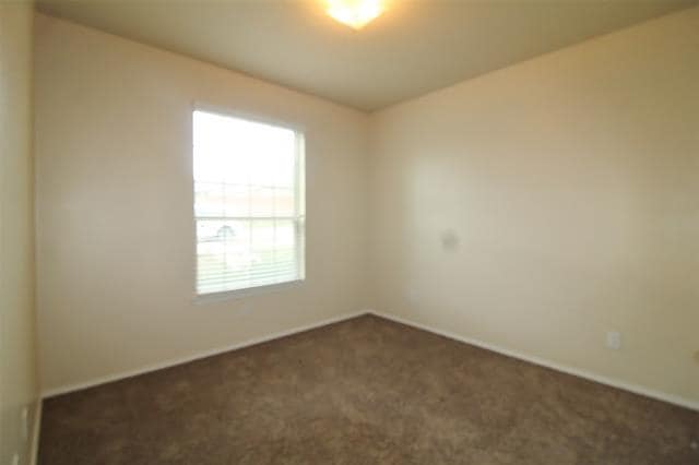 Building Photo - 8472 Gentian Dr