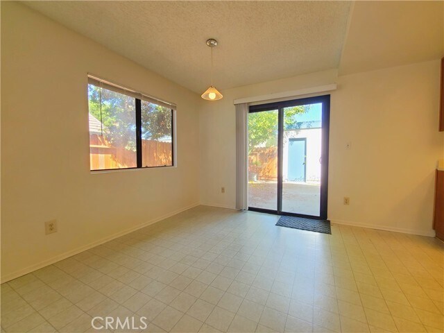 Building Photo - 10844 Pepper Way