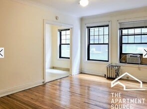 Building Photo - 540 W Briar Pl