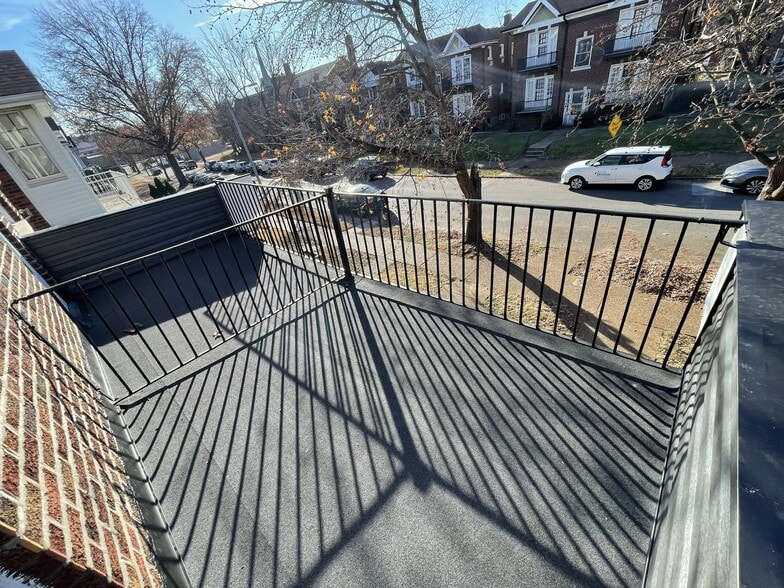 Private Outdoor Patio - 4945 Mardel Ave