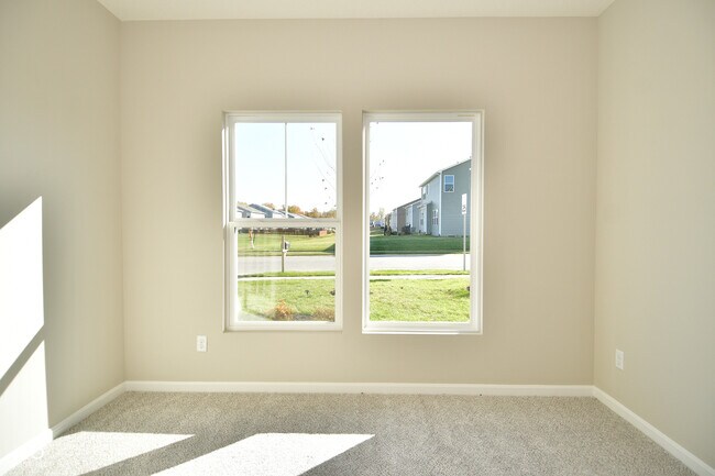 Building Photo - 9732 Evening Sky Way